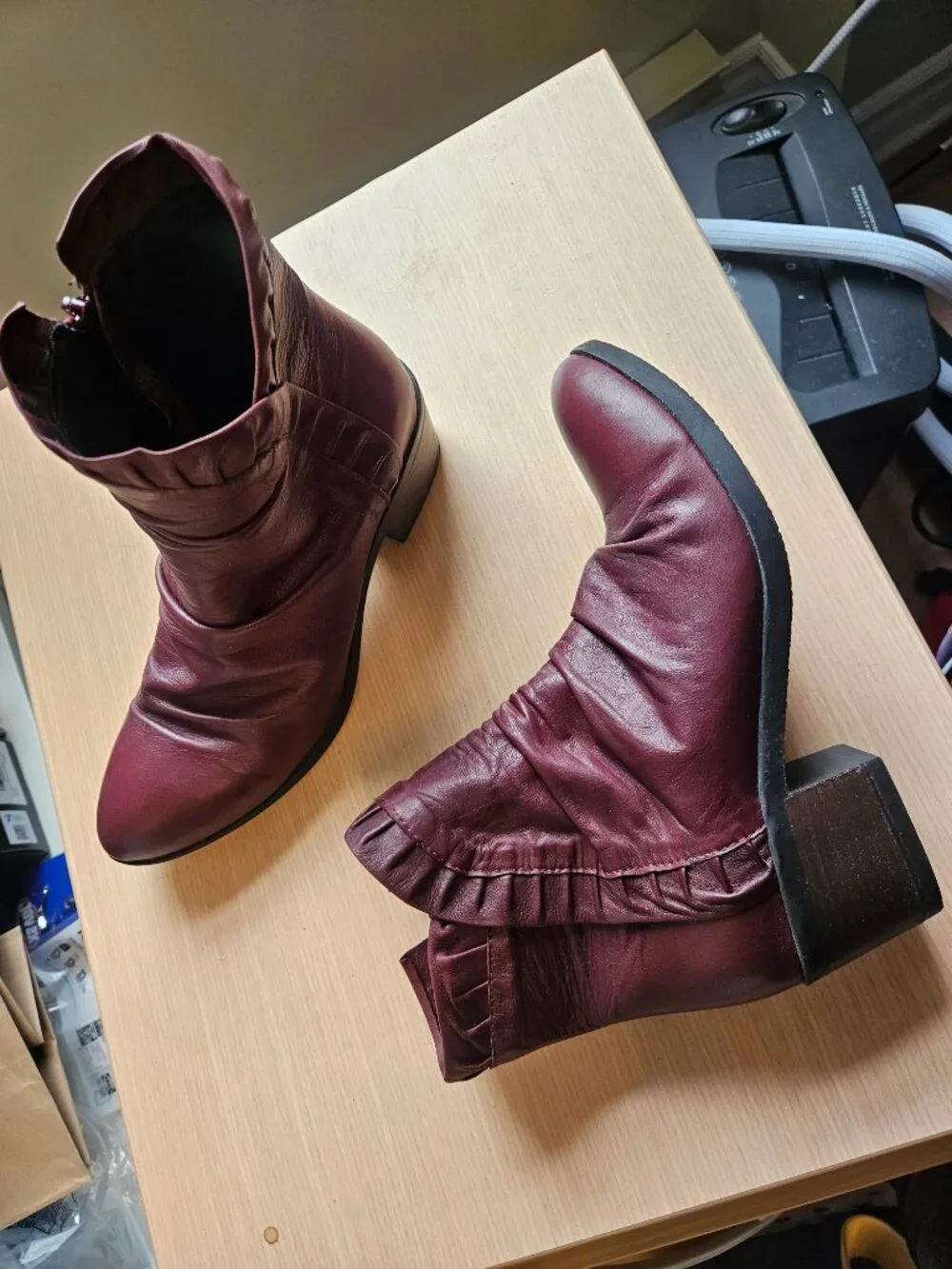 Bueno Connie Mid-Height Boots in Merlot Sz 38 (7.5) - Picture 3 of 5